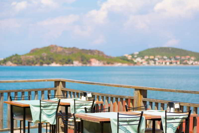 Ayvalik Beach Hotel Экстерьер фото